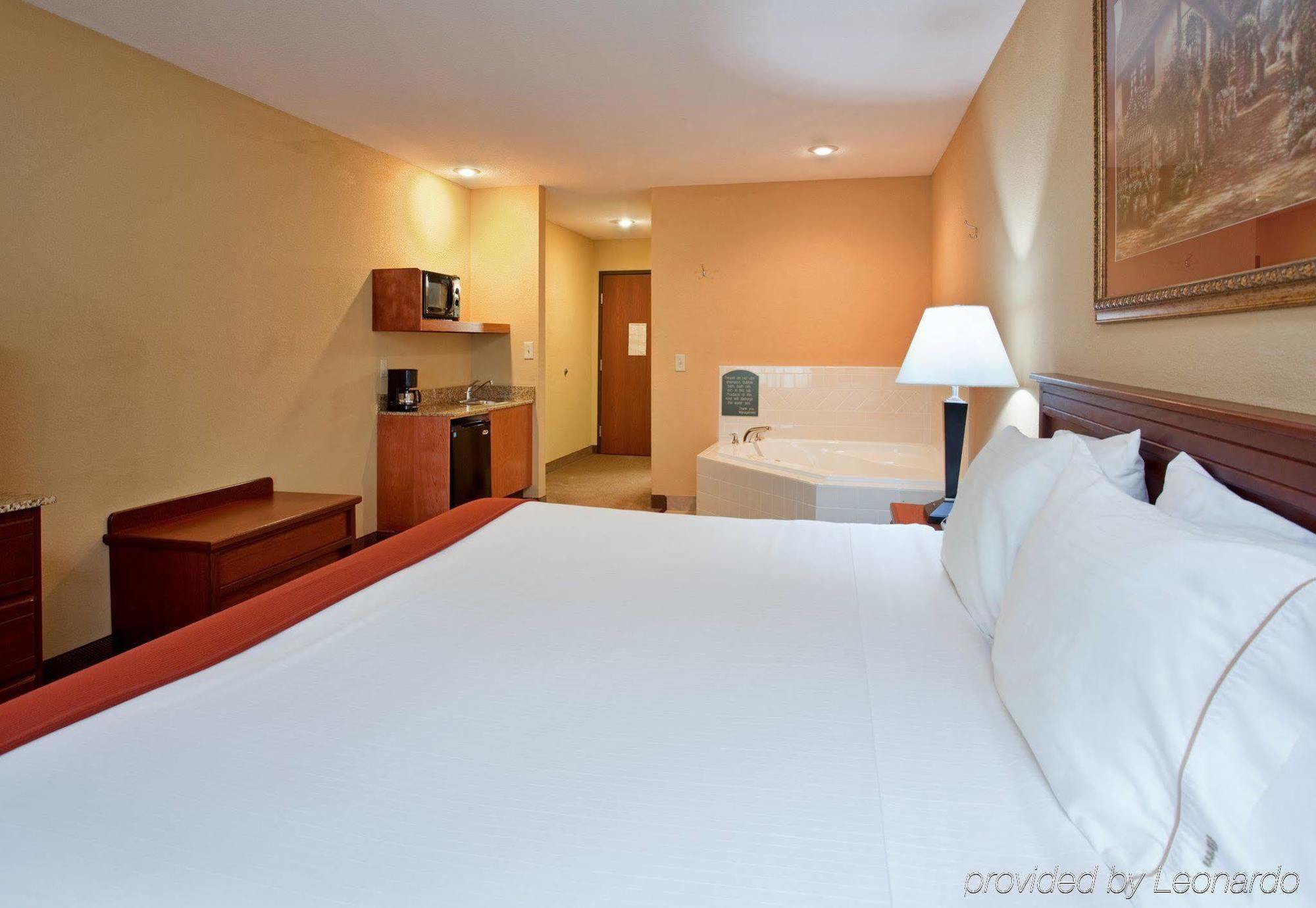 Holiday Inn Express Hotel & Suites Maryville By Ihg Zimmer foto